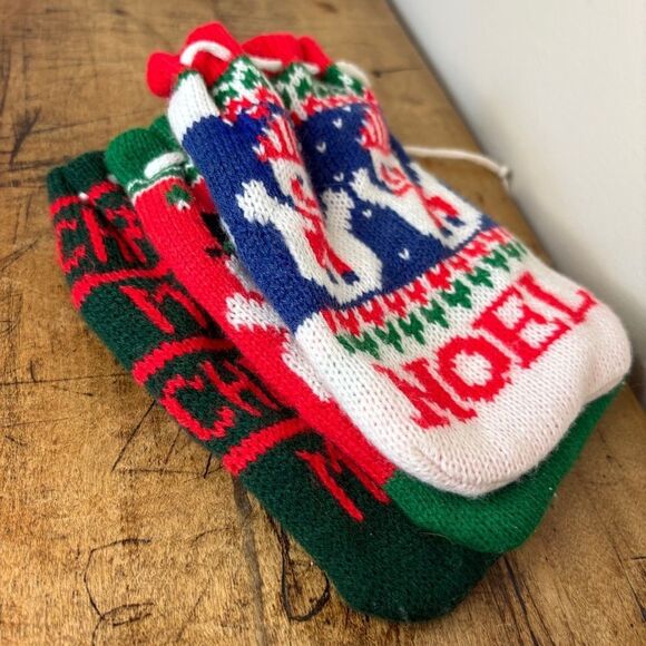 Lot of 3 small knit drawstring Christmas Holiday reusable gift bags - Picture 4 of 5